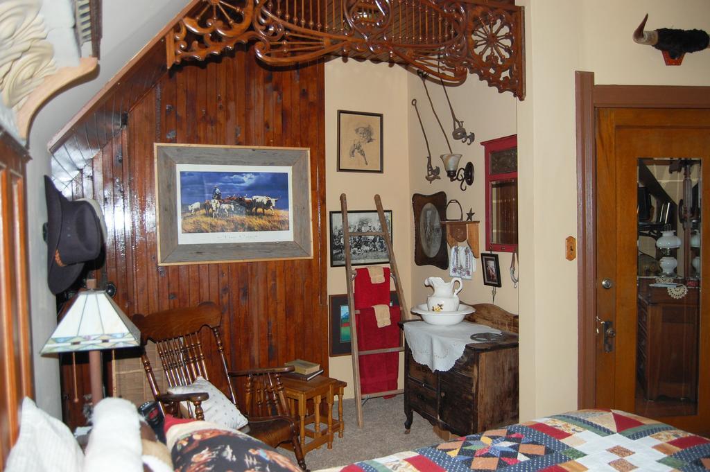 Schuster Mansion Bed & Breakfast Milwaukee Ruang foto