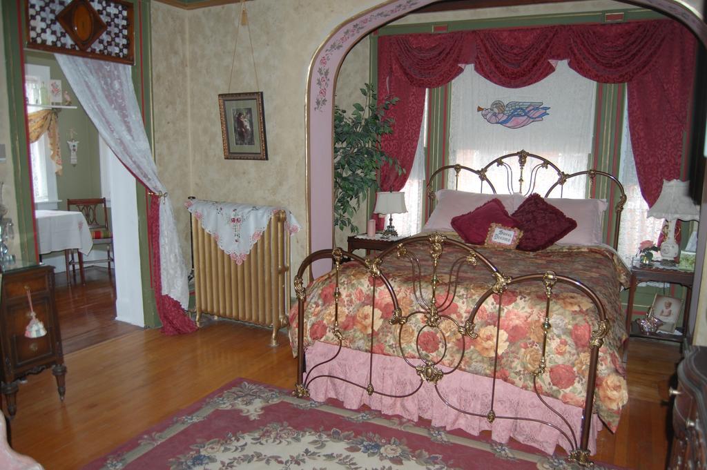 Schuster Mansion Bed & Breakfast Milwaukee Ruang foto